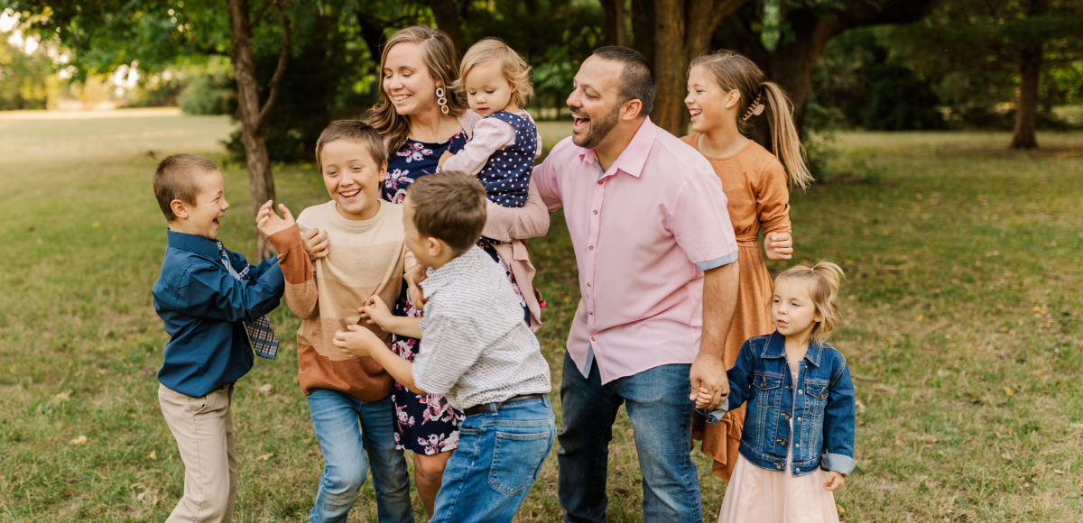 Tyler Meyer, cfp and his family having fun